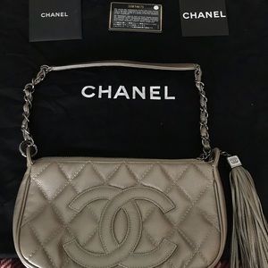 Chanel shoulder bag